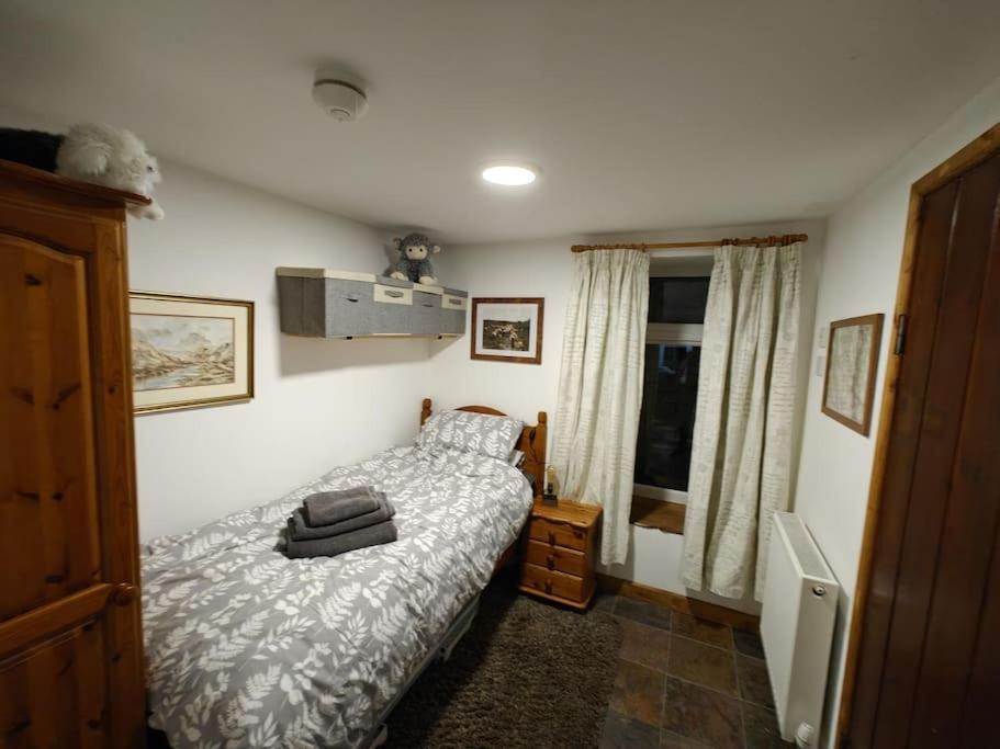 Welsh Miners Cottage Four Bedroom House Treherbert Exterior foto