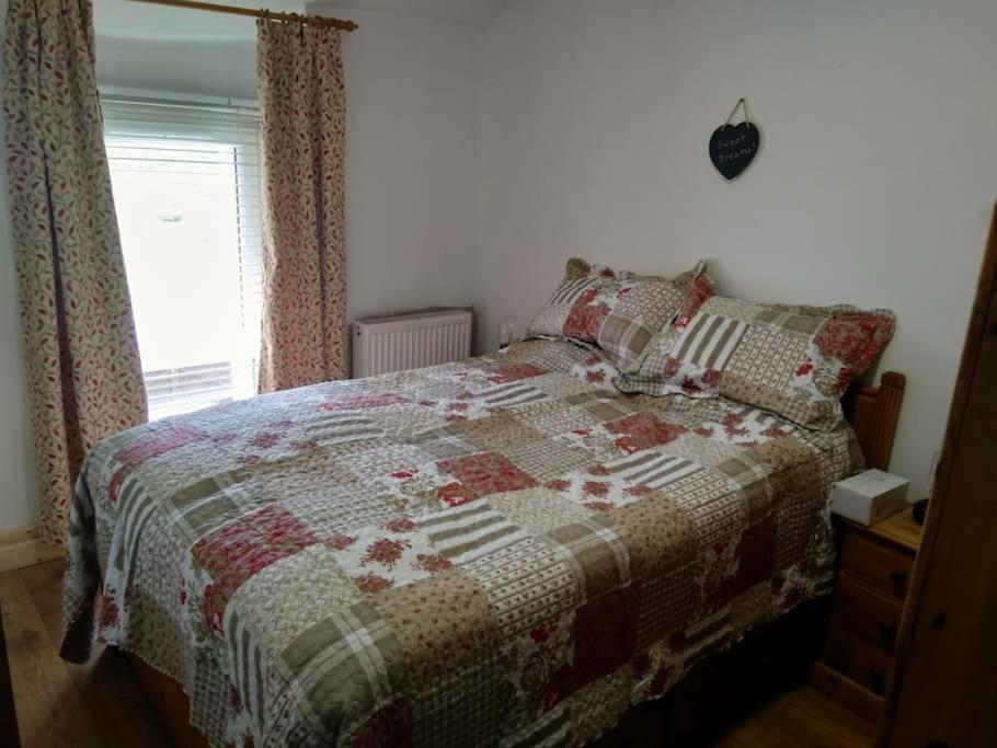 Welsh Miners Cottage Four Bedroom House Treherbert Exterior foto